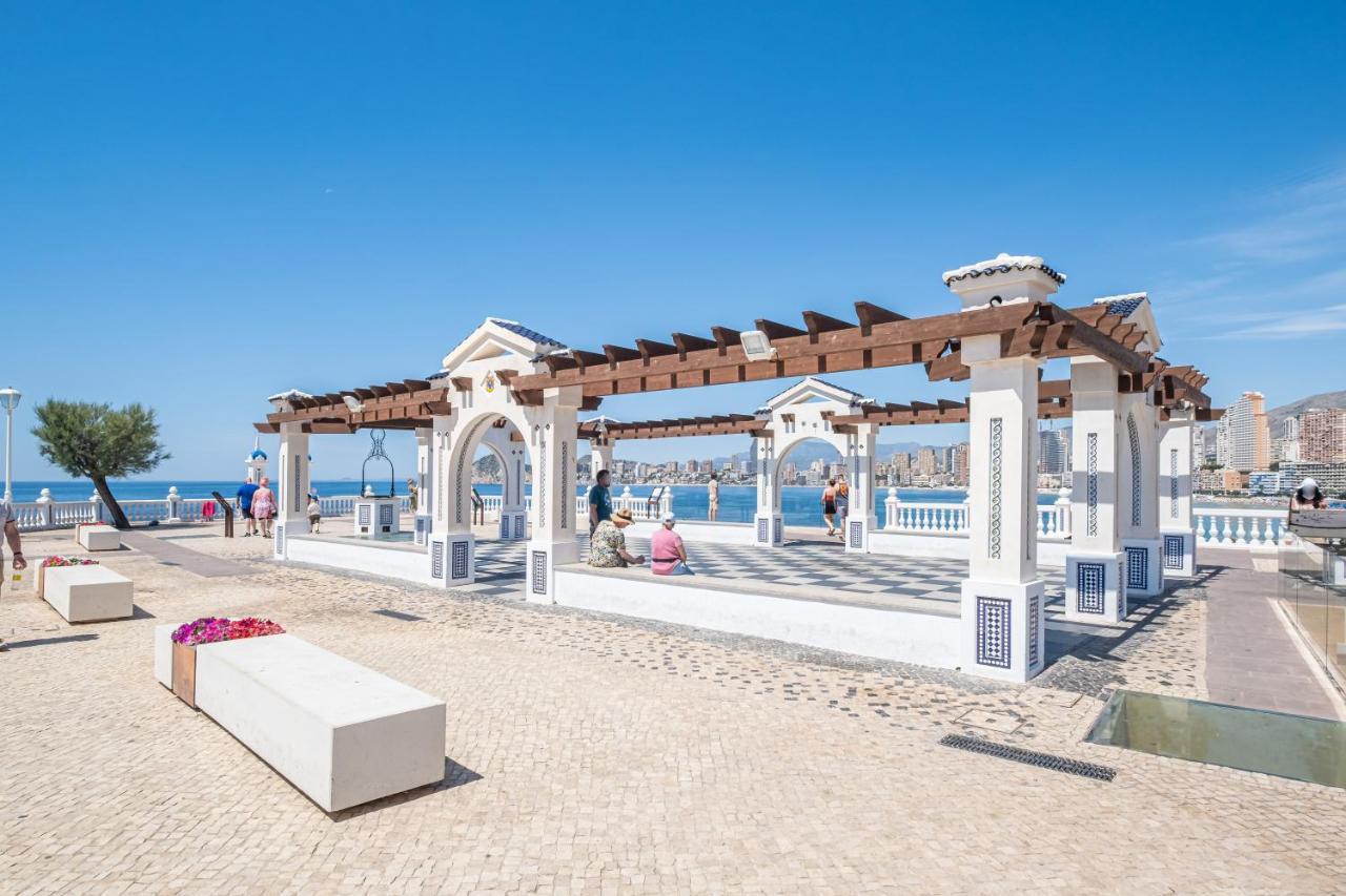 Acintur Apartment Levante Beach-Old Town Бенидорм Екстериор снимка