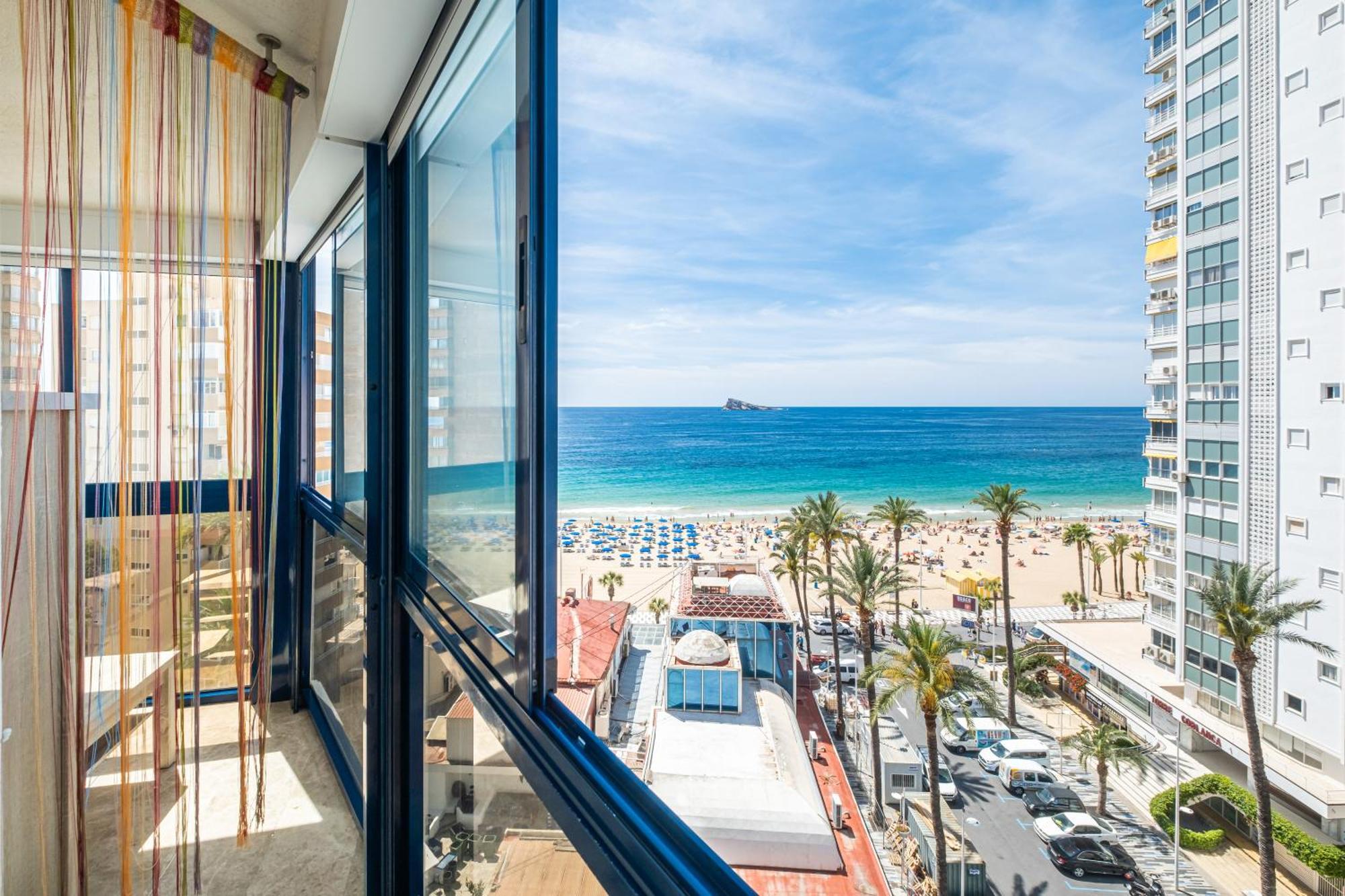 Acintur Apartment Levante Beach-Old Town Бенидорм Екстериор снимка