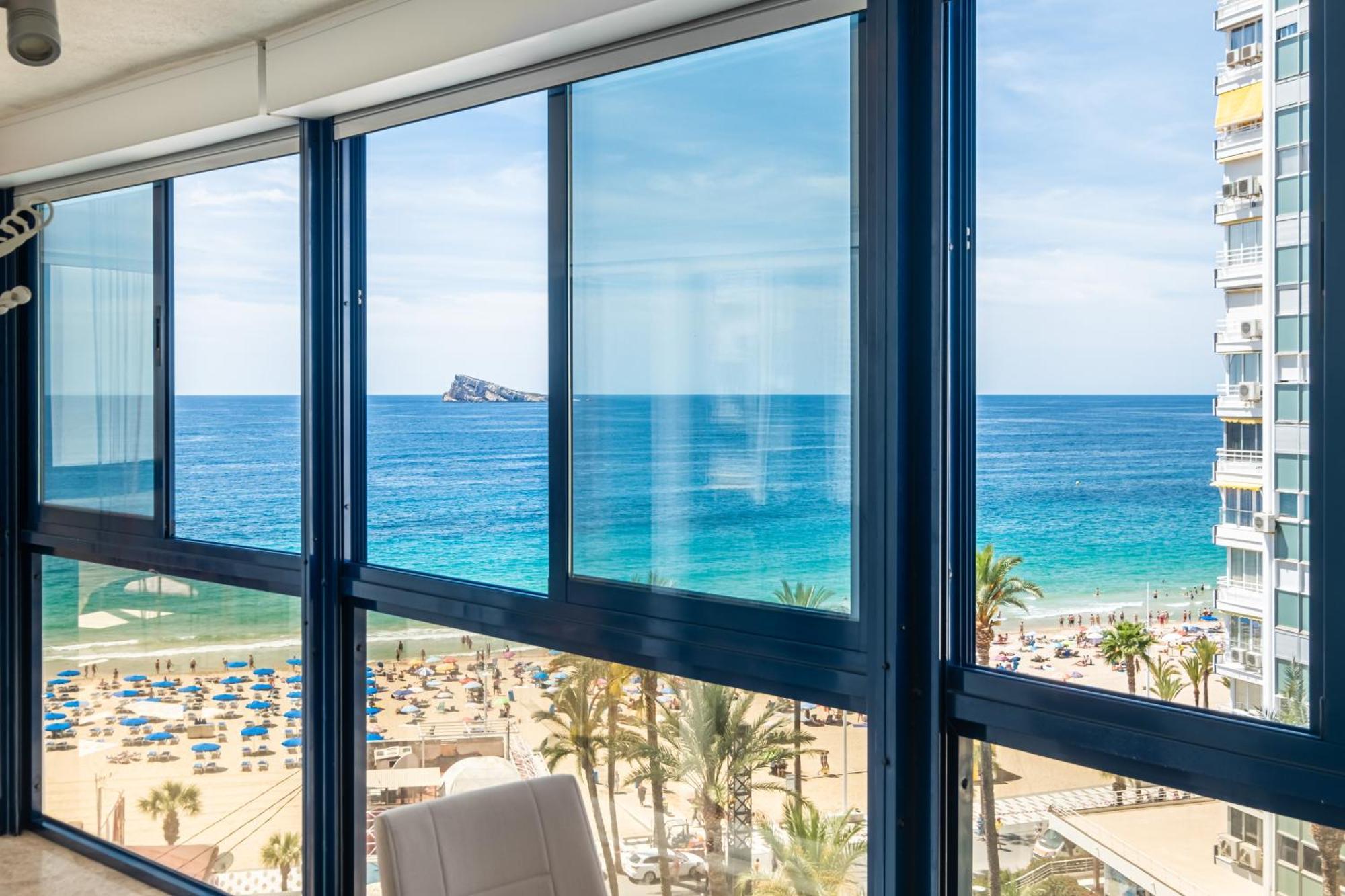 Acintur Apartment Levante Beach-Old Town Бенидорм Екстериор снимка
