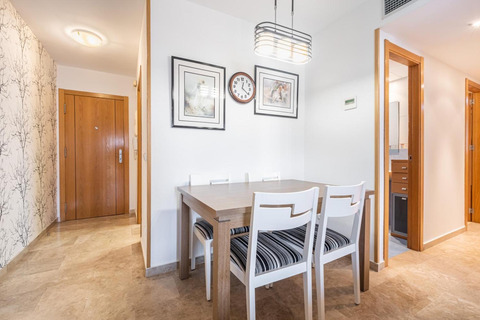 Acintur Apartment Levante Beach-Old Town Бенидорм Екстериор снимка