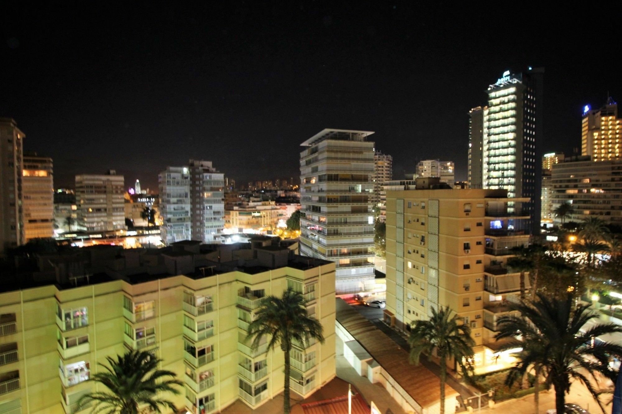 Acintur Apartment Levante Beach-Old Town Бенидорм Екстериор снимка