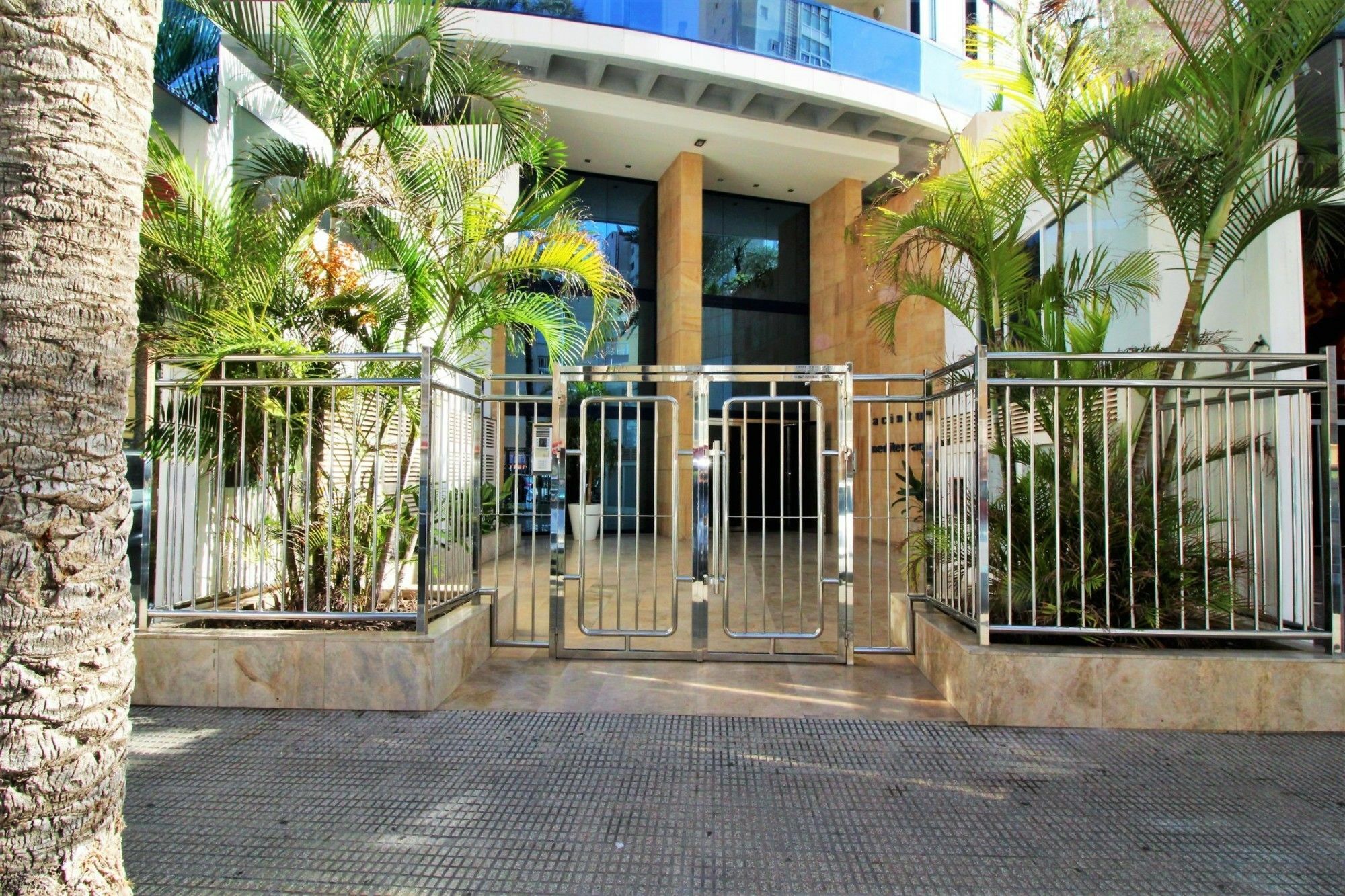 Acintur Apartment Levante Beach-Old Town Бенидорм Екстериор снимка